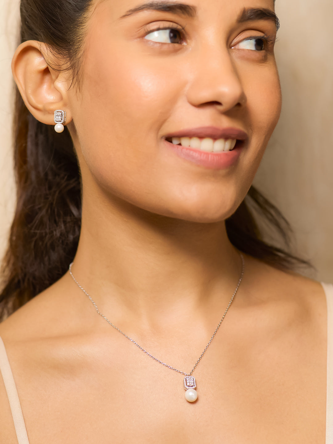 Droplets of Pearl Necklace Set with Ring 
