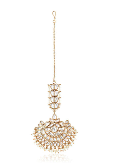 The Bridal Edit- Chand Kundan And Pearls Maang Tikka 