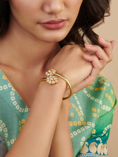 Meira Coupled Kundan Bracelet 
