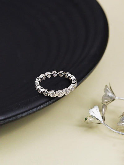  925 Silver Zircon Studded Band Ring