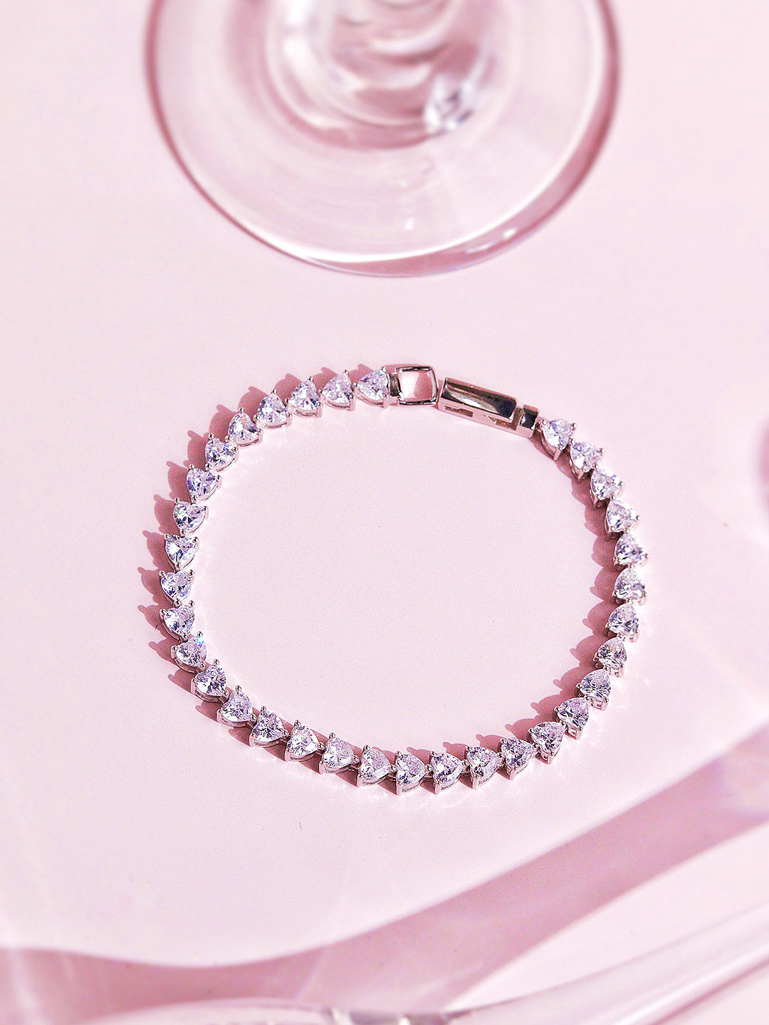 Showroom of 18k rose gold heart shape diamond ladies bracelet | Jewelxy -  218314