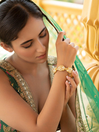 Bridal Dome of Kundan Bangle 