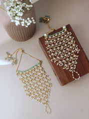 Kundan Veiled Hathphool