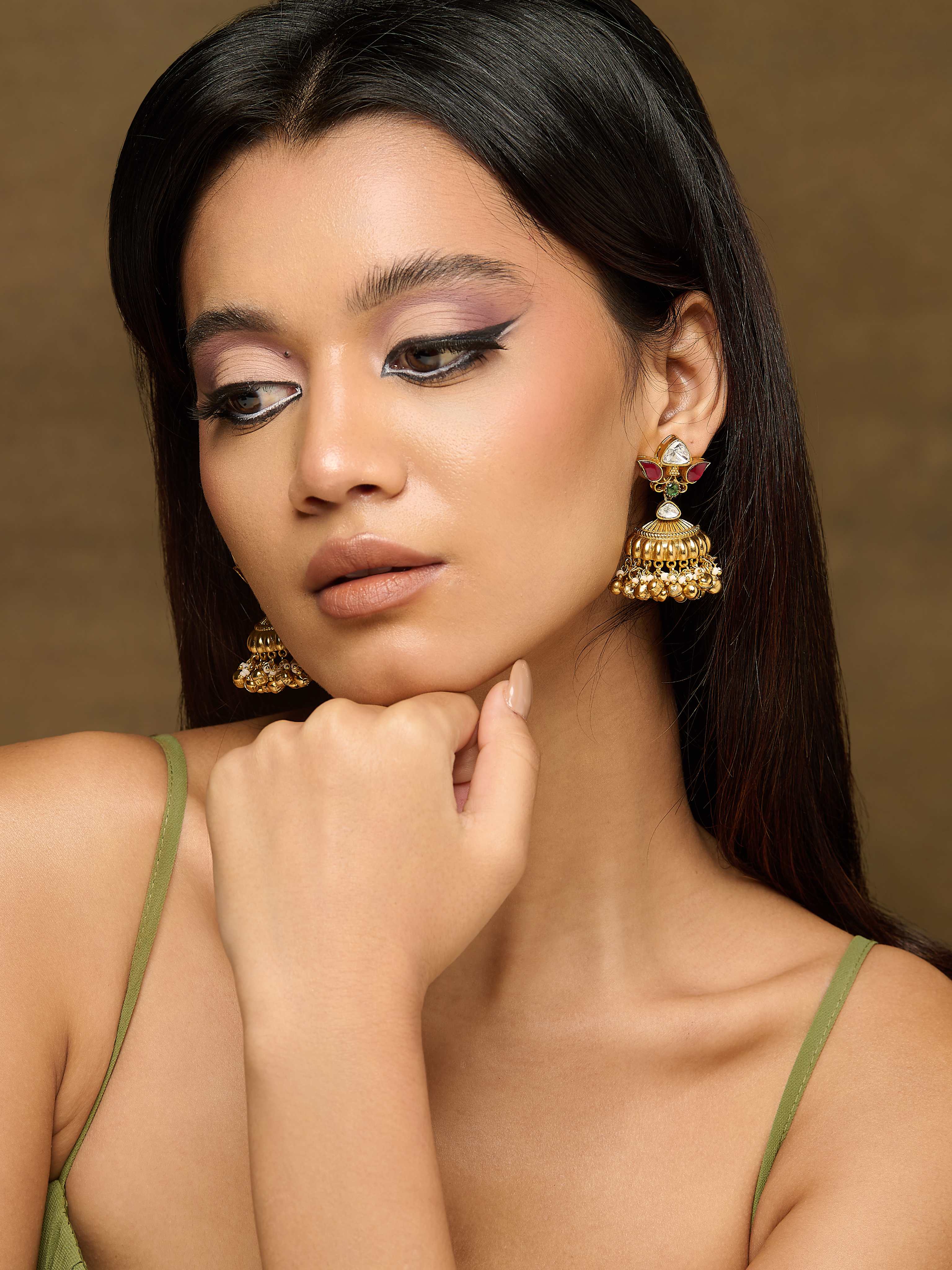 Meiraa Singing Ghungroo Jhumki