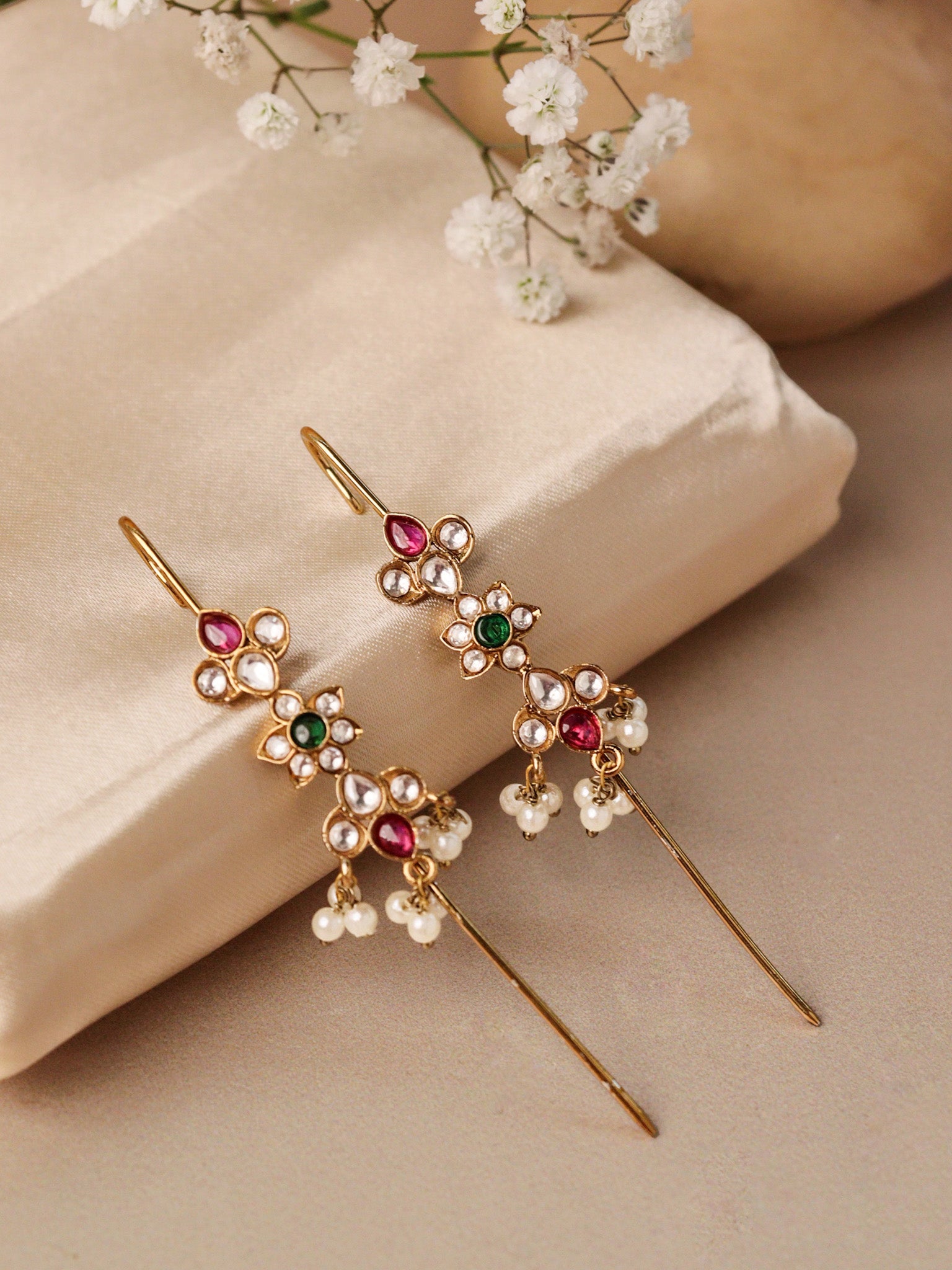 Meiraa String of Flowers Earpin