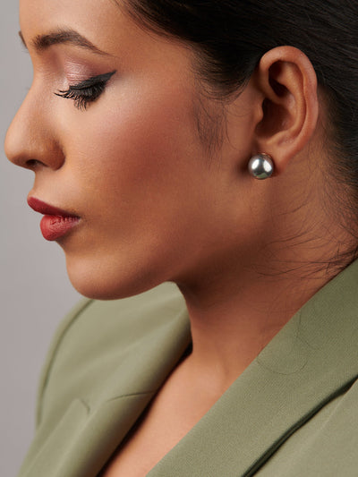 Large grey pearl stud earrings – Freshwater Creations