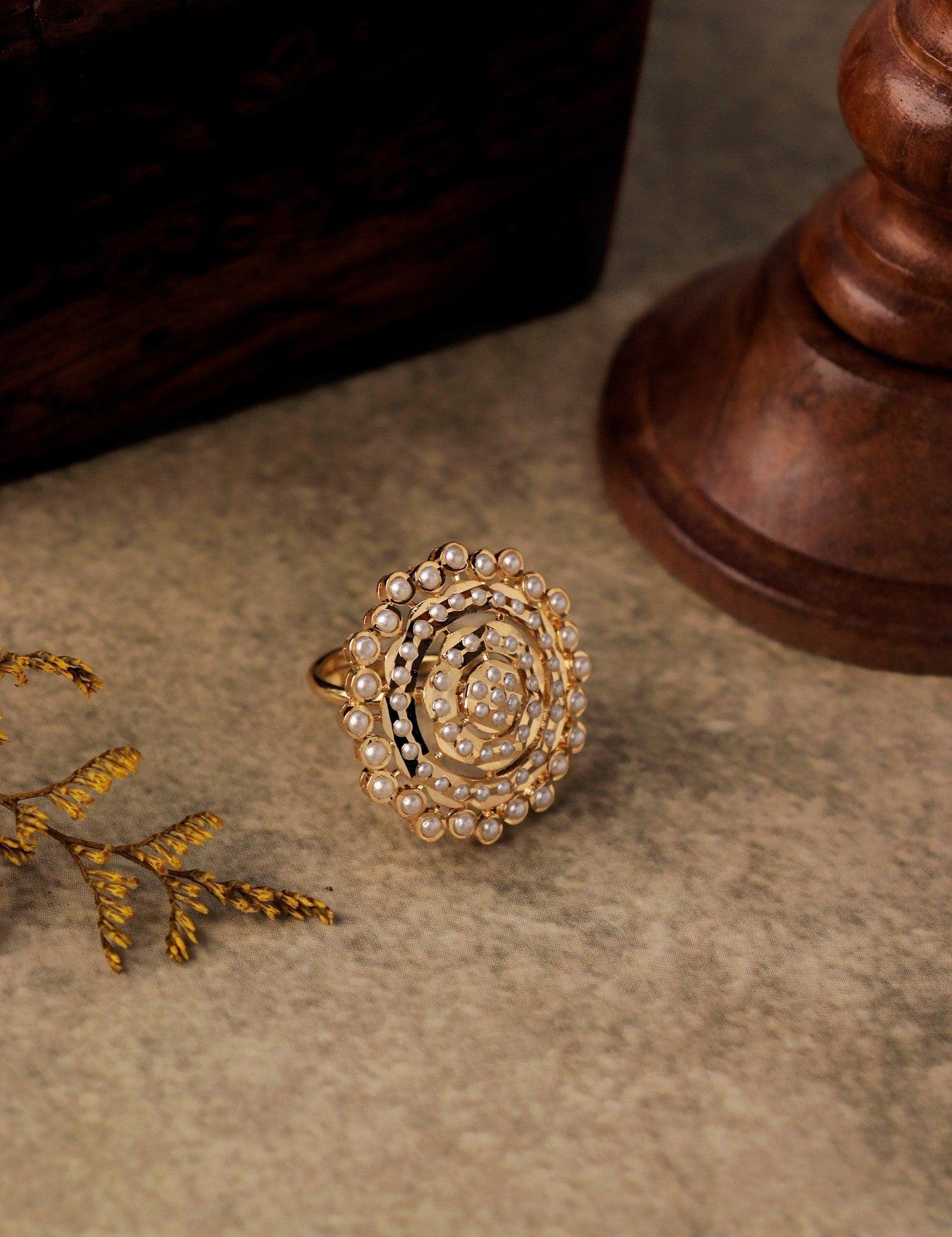 Pearl White Jadau Cocktail Ring in Gold Plated