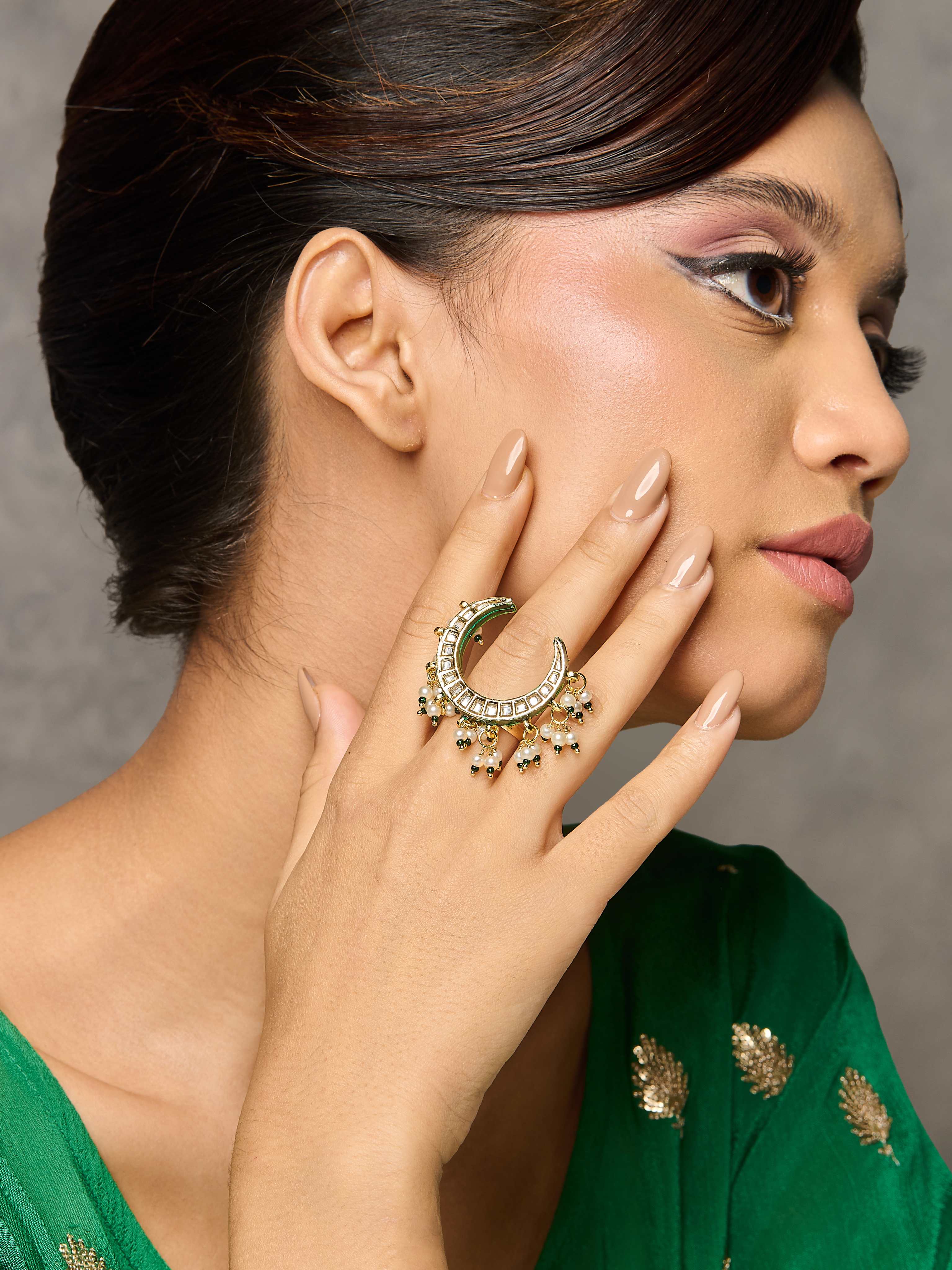 Meiraa Kundan Chand Ring