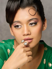 Meiraa Kundan Duo Ring