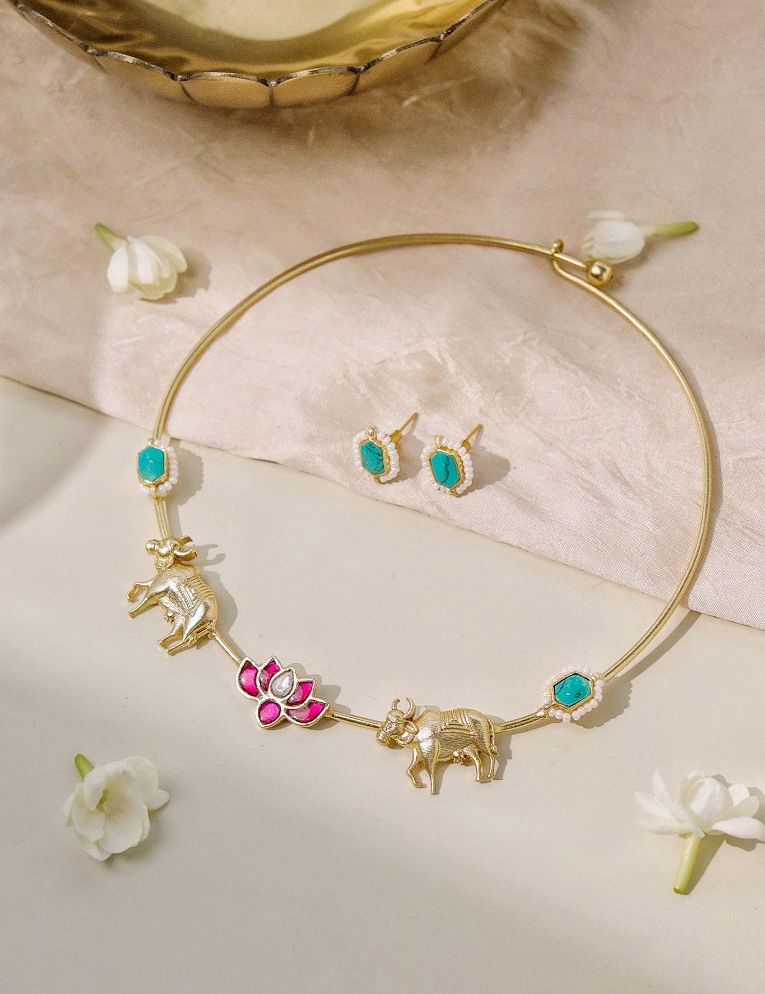 Hasli Necklace for Traditional and Festive Occasions