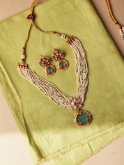 Meiraa Gilded Jade Pearly Choker Set