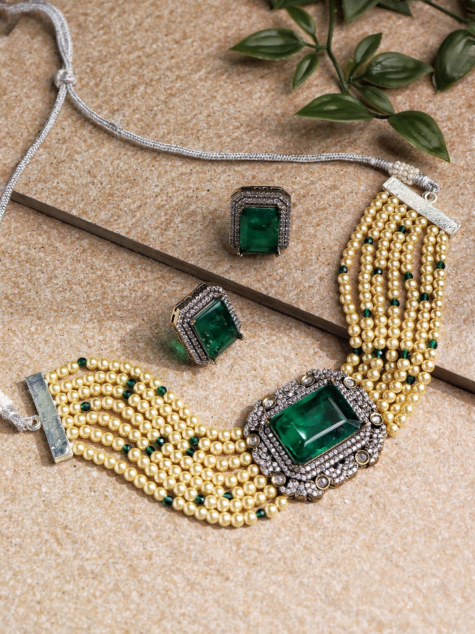 The Zoya Victorian Green Necklace Set 