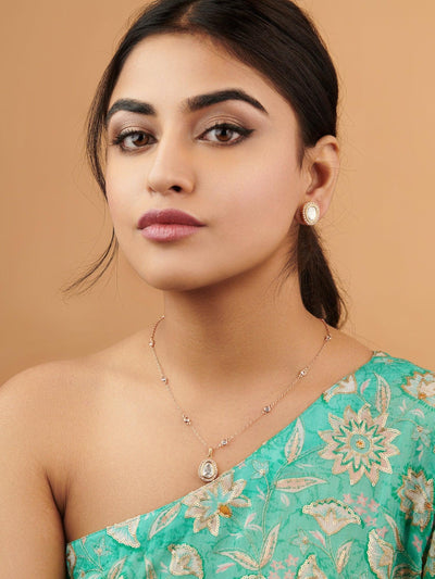 The Zoya Kundan Solitaire Necklace Set 