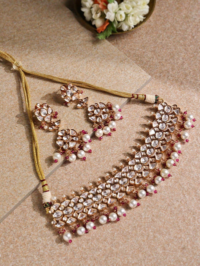  The Zoya Forever Glitter Kundan and Pearls Choker