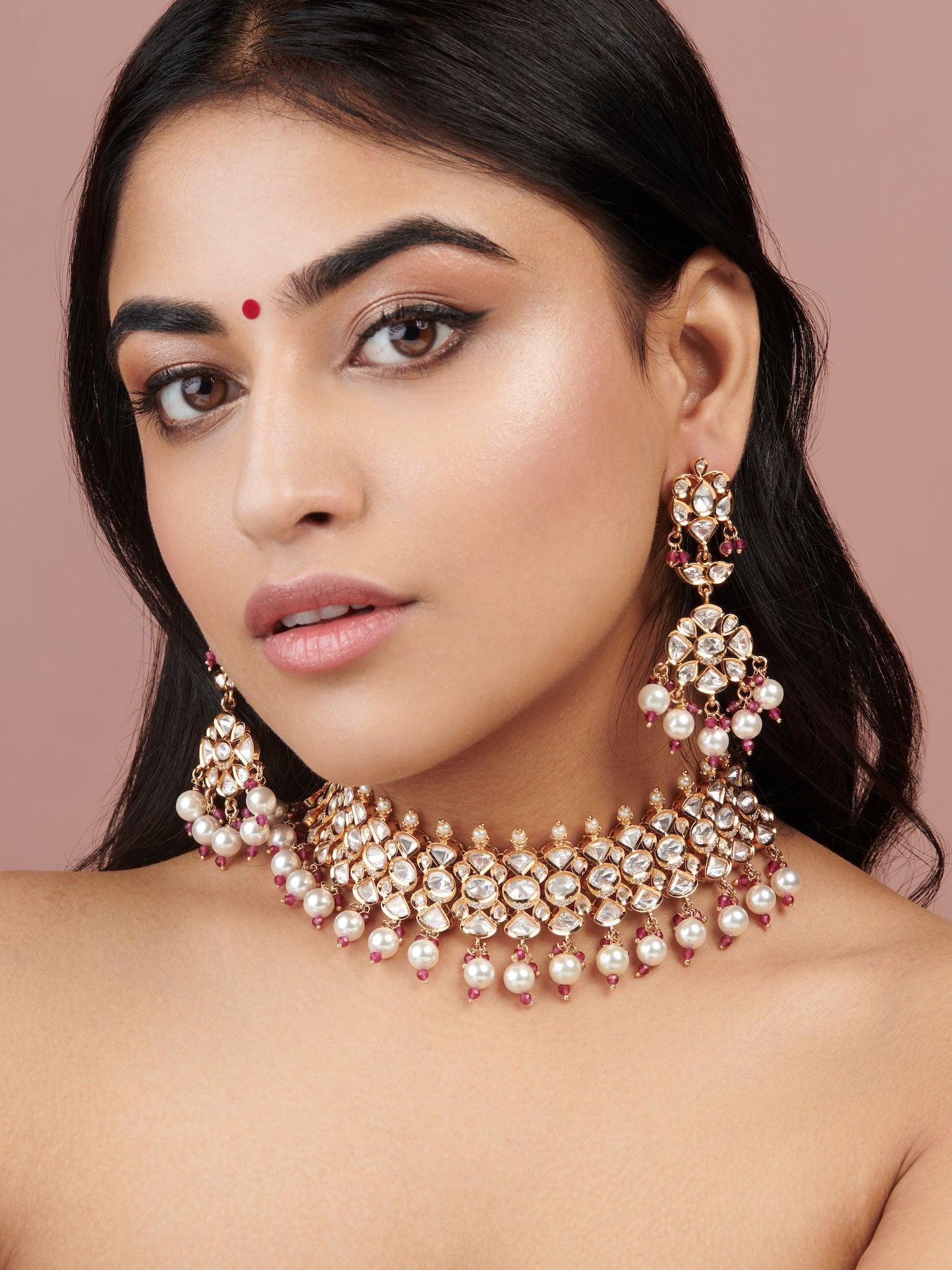 The Zoya Forever Glitter Kundan and Pearls Choker 