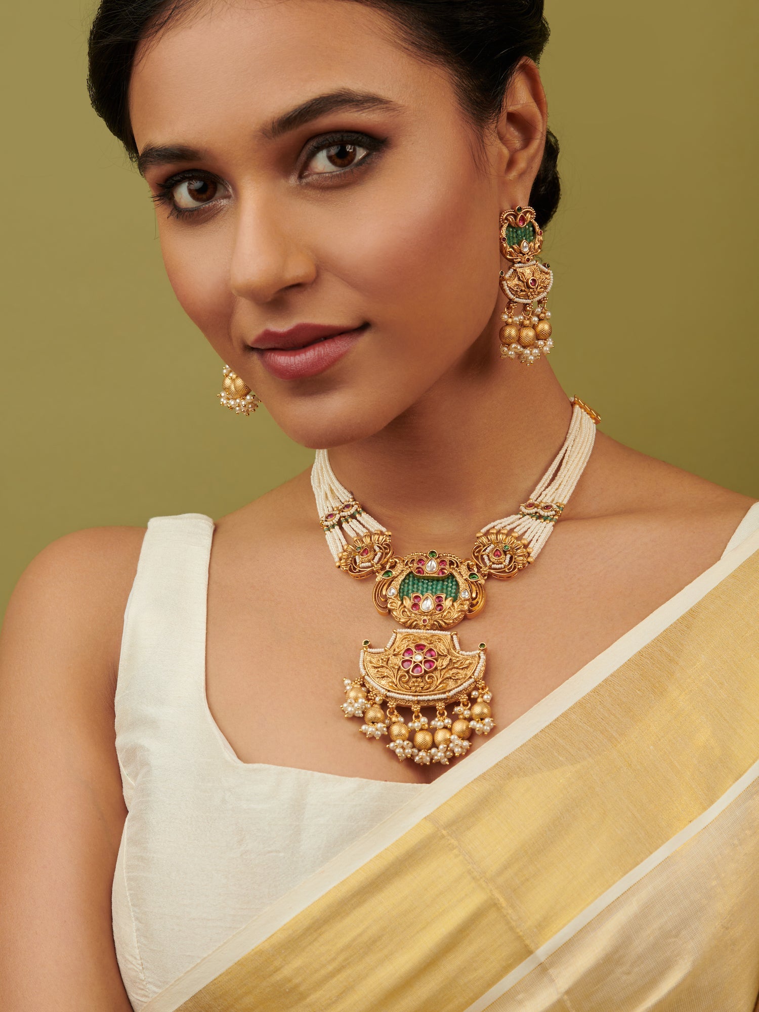 Golden Serenity Temple Pearl Necklace Set 