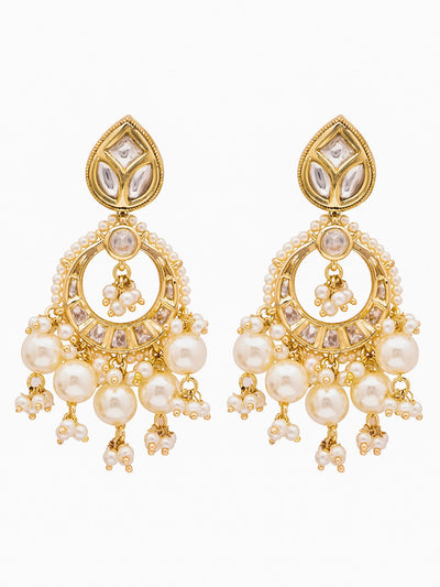 Vivaah Kundan And Pearls Embellished Choker Set 