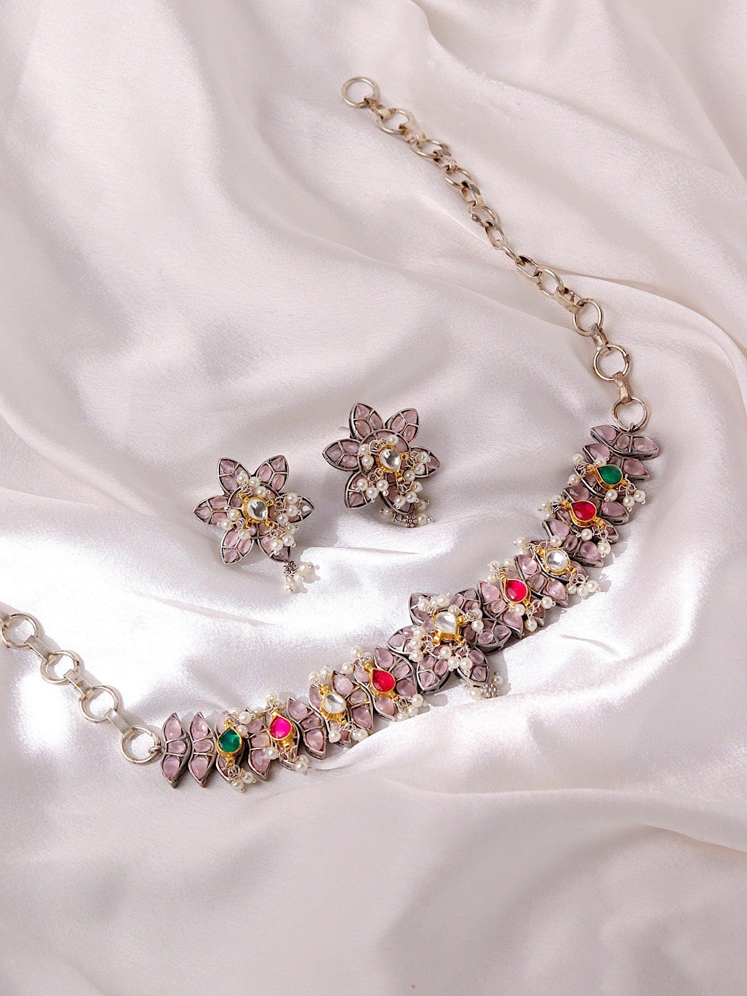  The Gypsy Glow Floral Choker Set