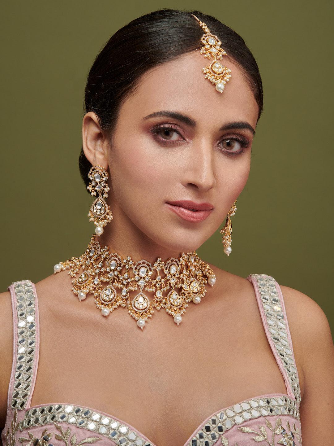 Kundan And Pearls Carved Bridal Choker Set - Default Title (FNS45) 