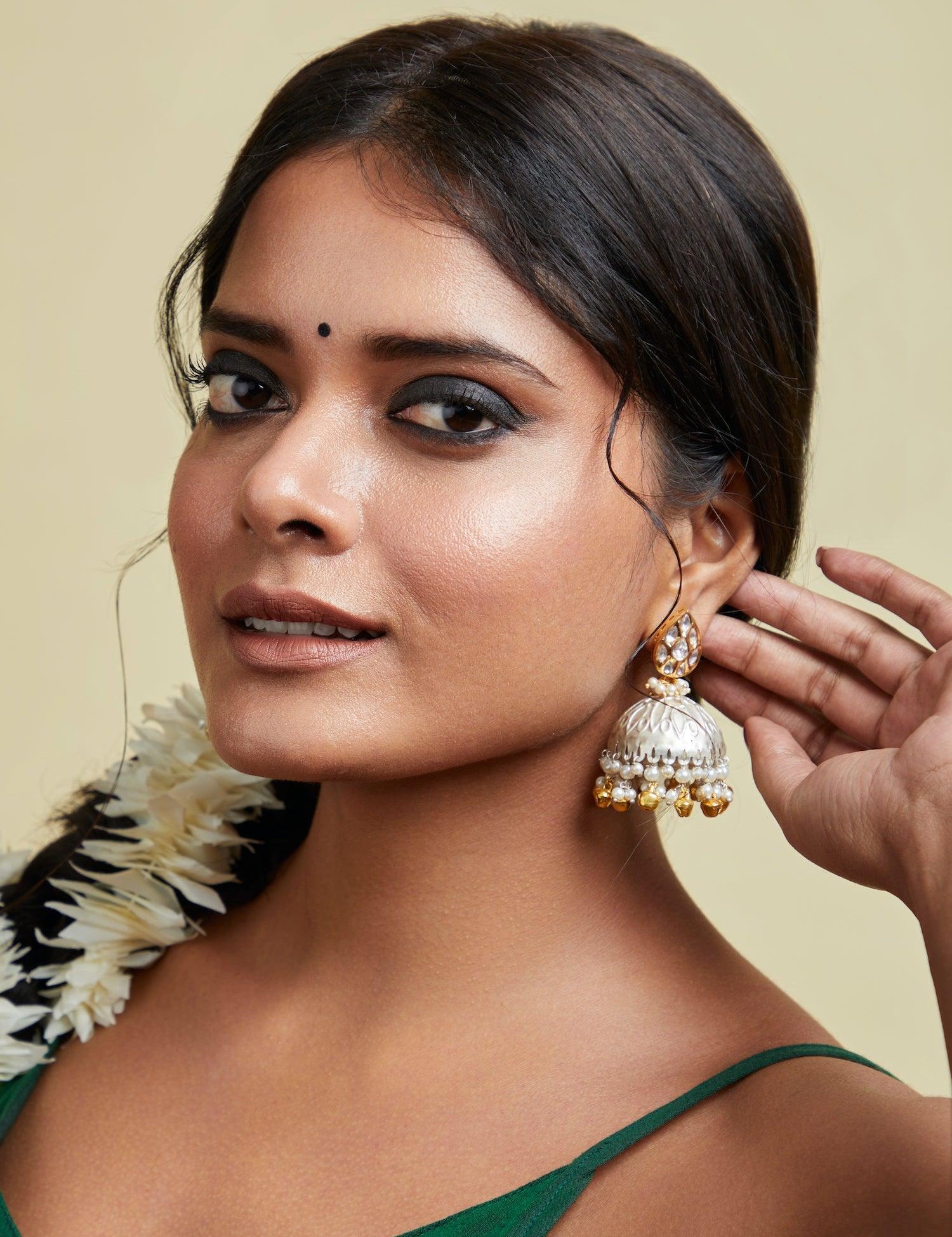 Jhumki Earrings with Kundan